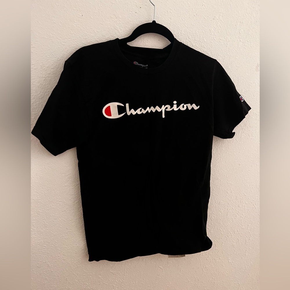 Champion black tee shirt